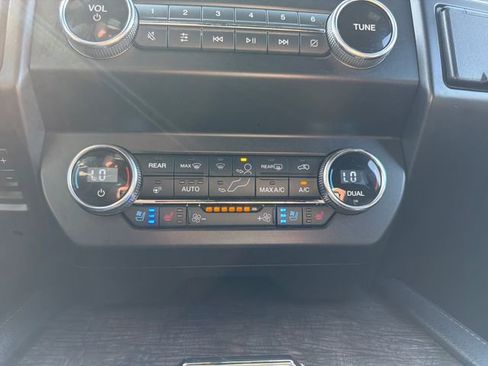 Used 2019 Ford Expedition Limited w/ Equipment Group 302A image 37