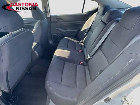 Used 2025 Nissan Altima 2.5 SV FWD image 27