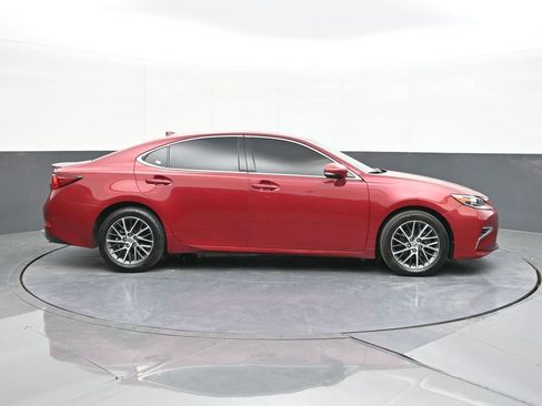 Used 2017 Lexus ES 350 w/ Luxury Package FWD image 14