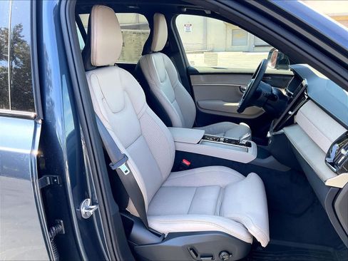 New 2026 Volvo XC90 T8 Ultra w/ Protection Package AWD/4WD image 32