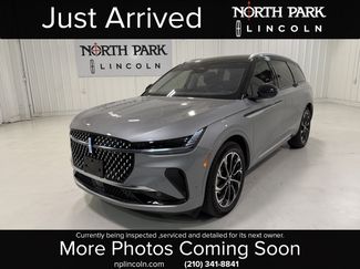 Used 2024 Lincoln Nautilus Reserve w/ Equipment Group 202A AWD/4WD video 1
