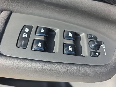 Certified 2024 Volvo XC90 B5 Plus image 40