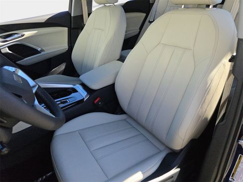 New 2025 Audi Q5 Premium image 15