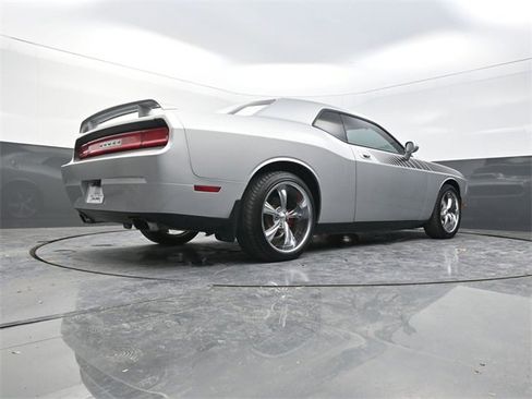 Used 2010 Dodge Challenger R/T image 23