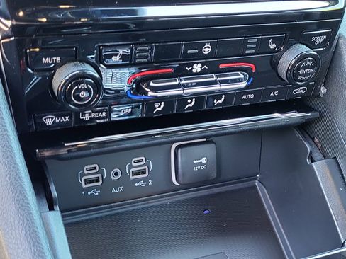 New 2025 Jeep Grand Cherokee Altitude image 15