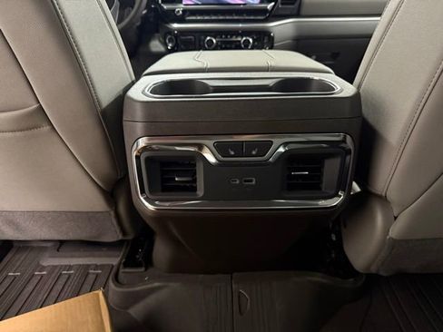 New 2025 GMC Sierra 2500 SLT w/ SLT Premium Package image 18