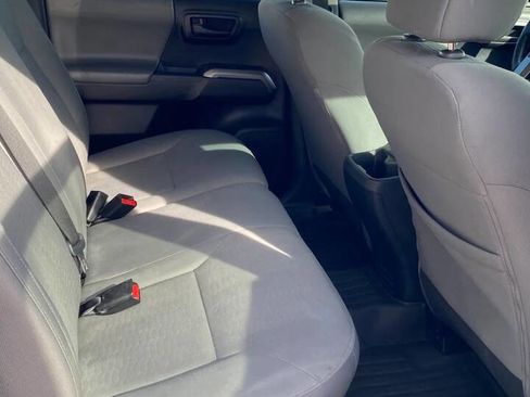 Used 2019 Toyota Tacoma SR5 RWD image 22
