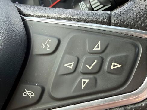 Used 2022 Chevrolet Malibu LT FWD image 22