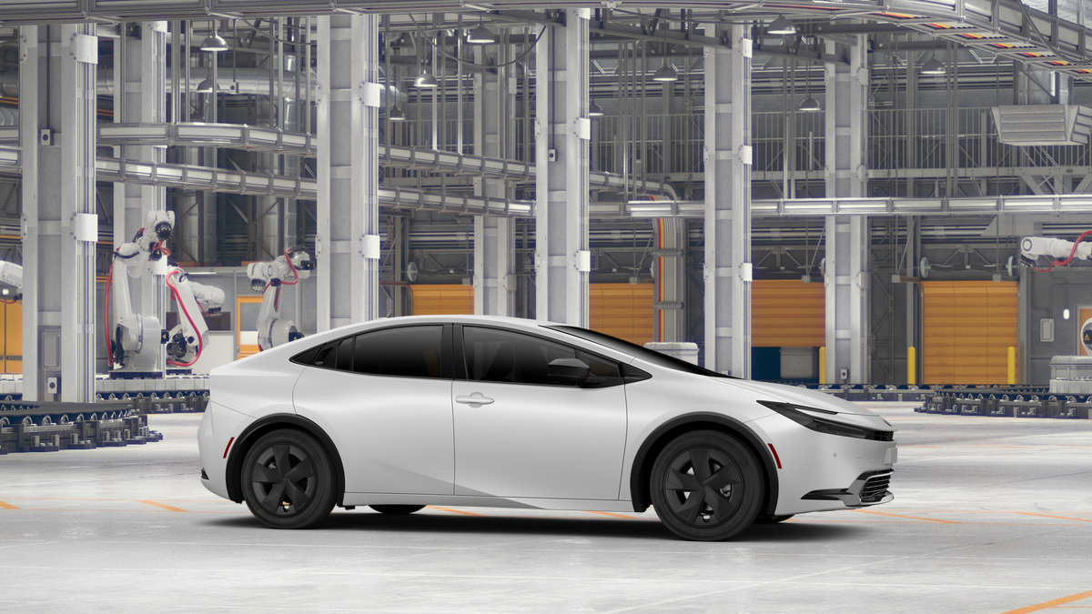 New 2027 Toyota Prius LE FWD image 13