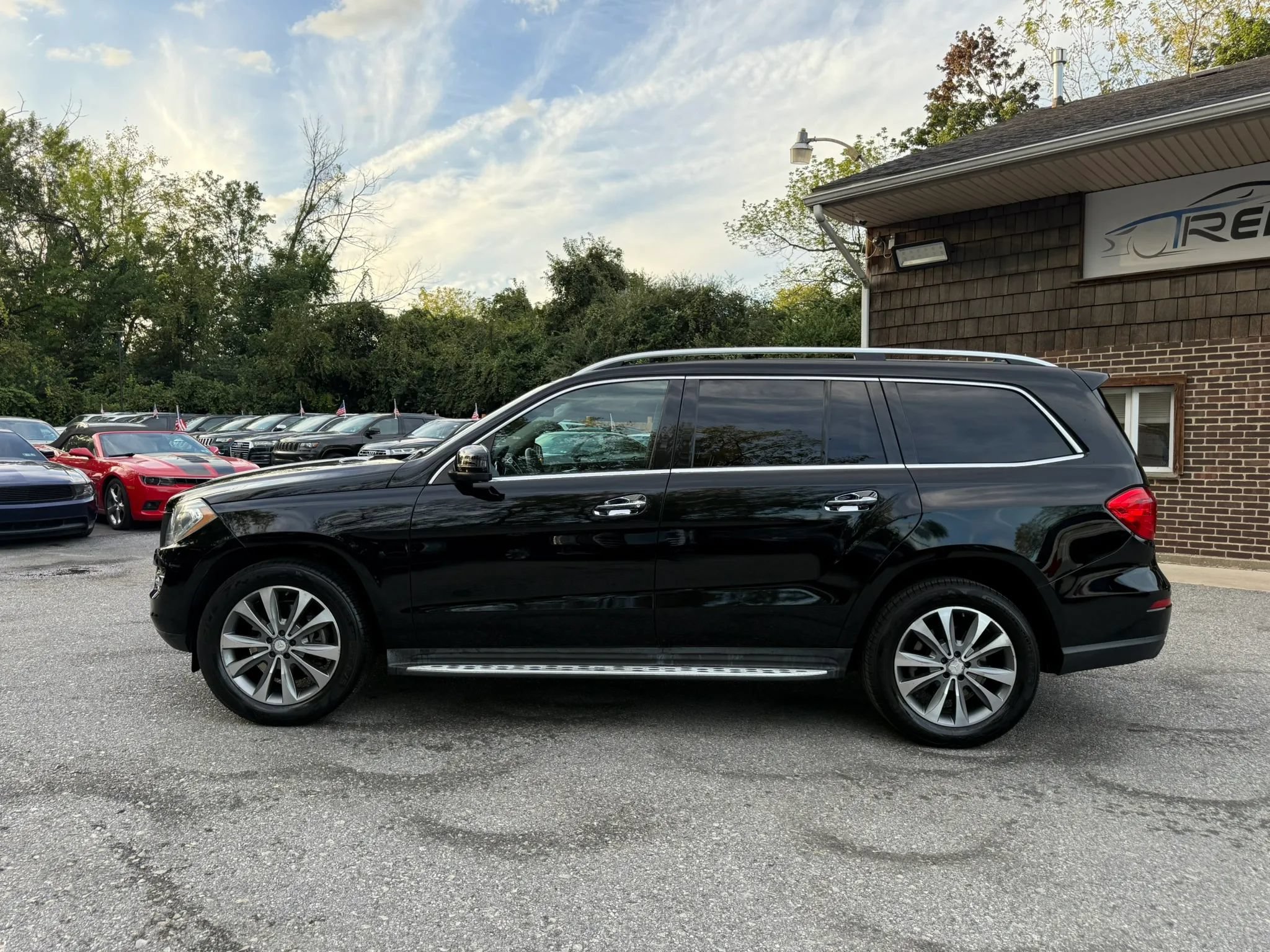 Used 2016 Mercedes-Benz GL 450 4MATIC image 3