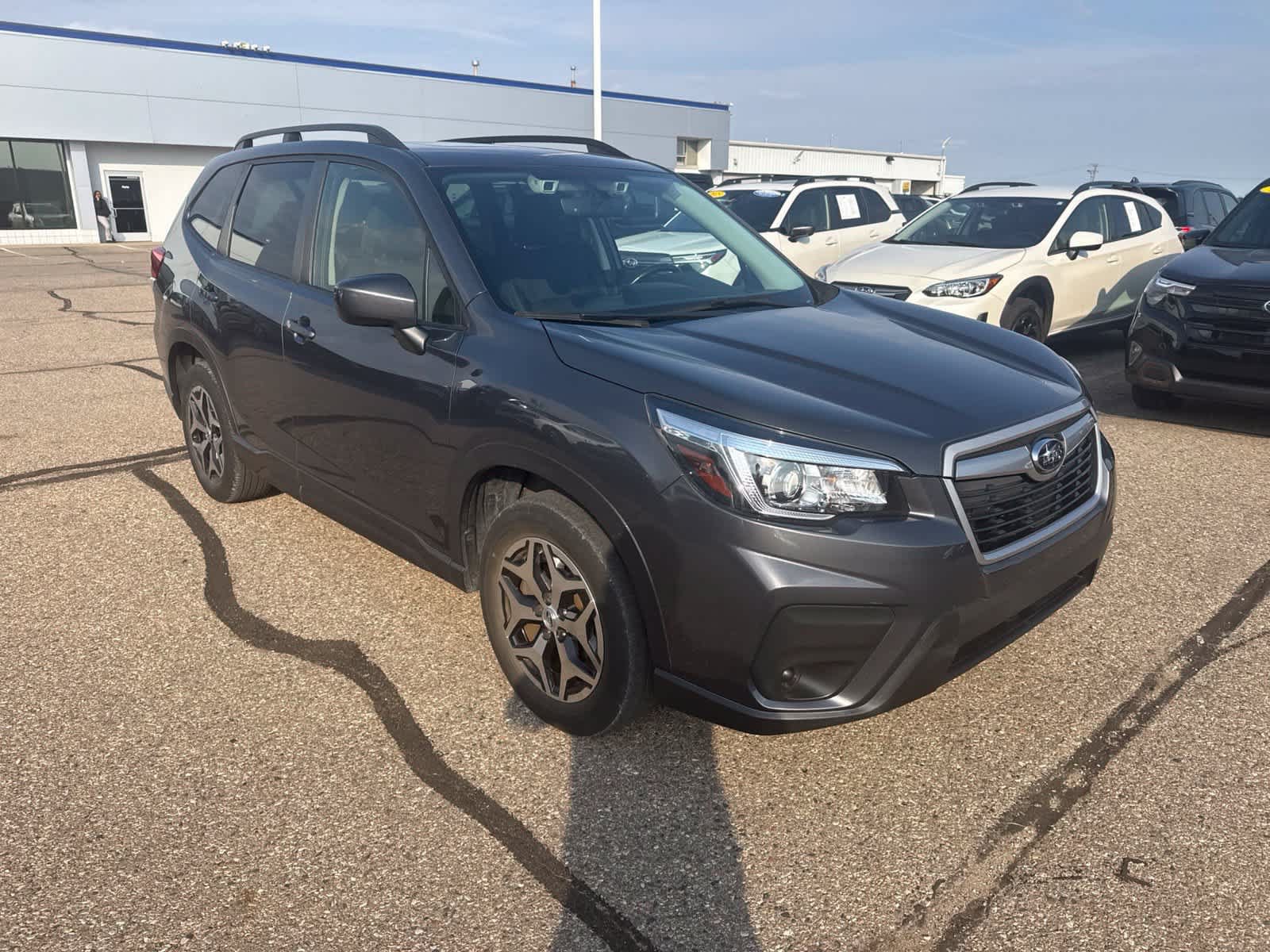 Used 2020 Subaru Forester Premium AWD/4WD image 4