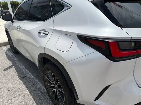 Used 2025 Lexus NX 250 FWD w/ Towing Package (2000 Lbs) image 9