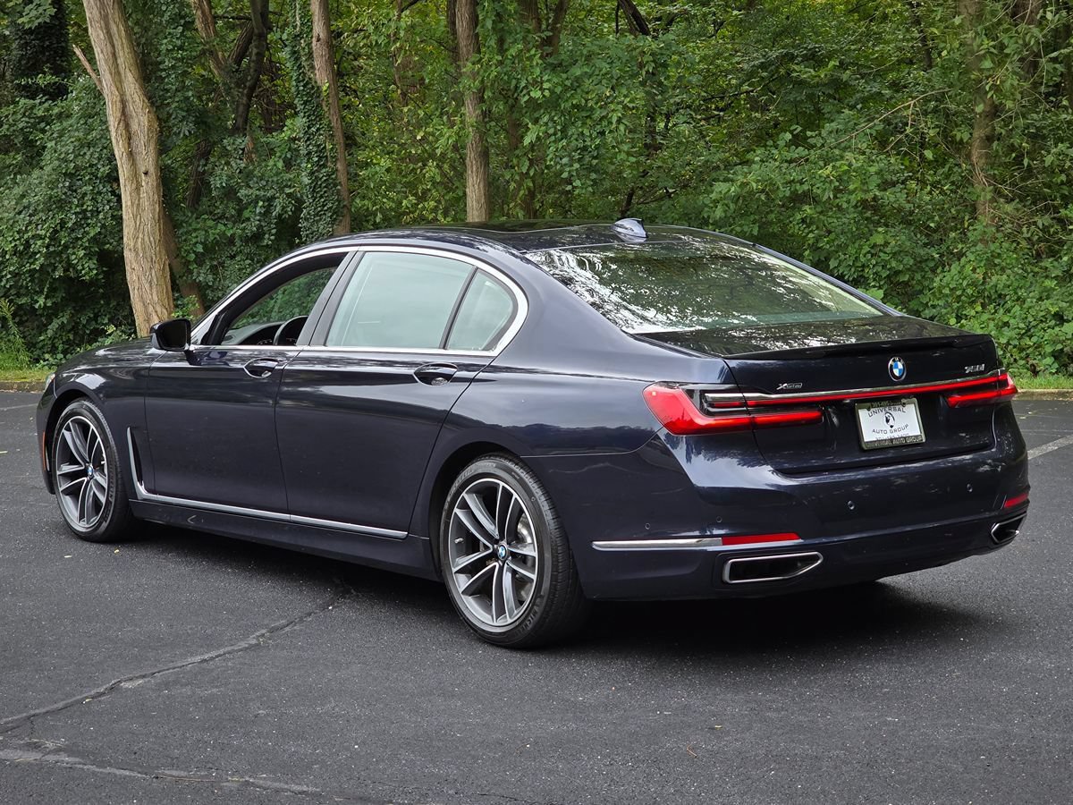 Used 2020 BMW 750i xDrive w/ Executive Package AWD/4WD image 4