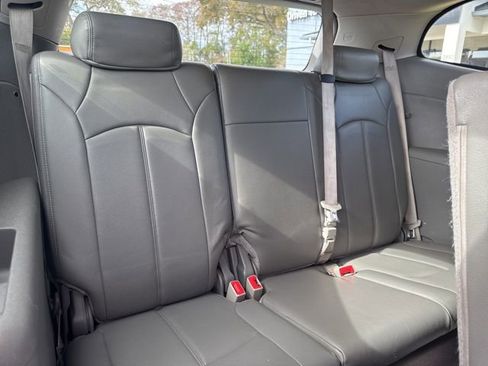 Used 2014 Chevrolet Traverse LT w/ All-Star Edition image 14