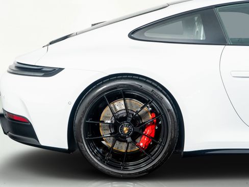 Used 2026 Porsche 911 Carrera GTS w/ Premium Package image 6