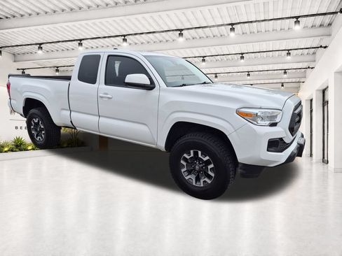 Used 2023 Toyota Tacoma SR w/ SR Convenience Package RWD image 1