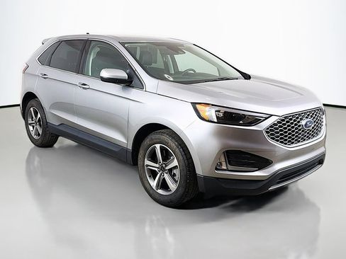 Used 2024 Ford Edge SEL w/ Convenience Package AWD/4WD image 2