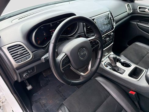 Used 2022 Jeep Grand Cherokee Laredo X image 26