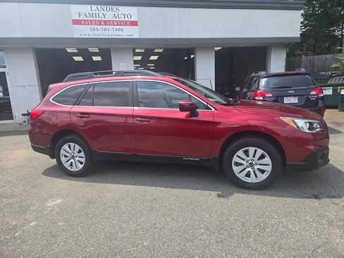 Used 2015 Subaru Outback 2.5i Premium AWD/4WD image 14
