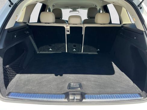 Used 2019 Mercedes-Benz GLC 300 4MATIC image 23