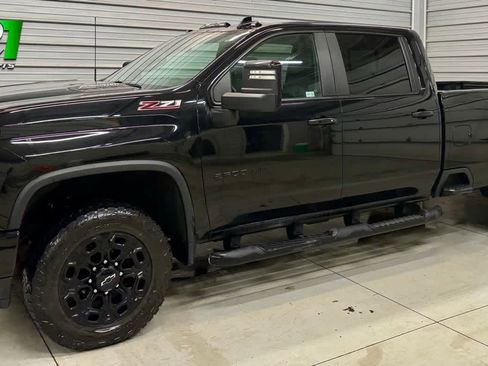 Used 2022 Chevrolet Silverado 2500 LTZ w/ LTZ Plus Package AWD/4WD image 1