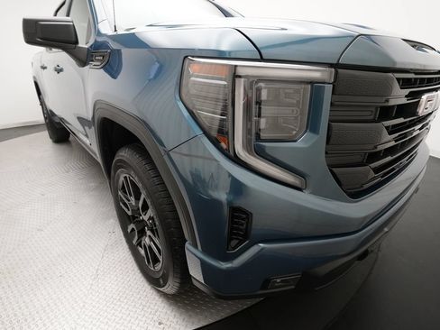 Used 2025 GMC Sierra 1500 Elevation AWD/4WD image 21