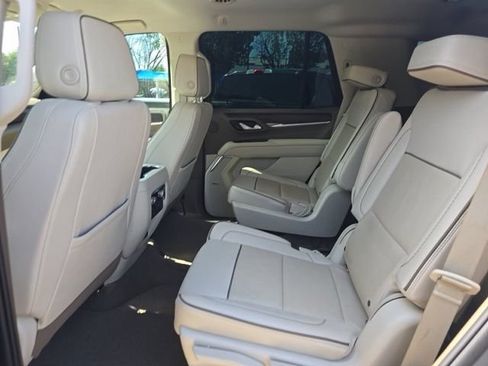 Used 2022 GMC Yukon Denali AWD/4WD image 20