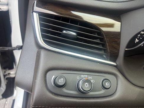 Used 2017 Buick LaCrosse Preferred image 20