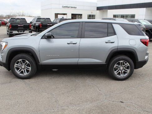 New 2026 GMC Terrain Elevation FWD image 2