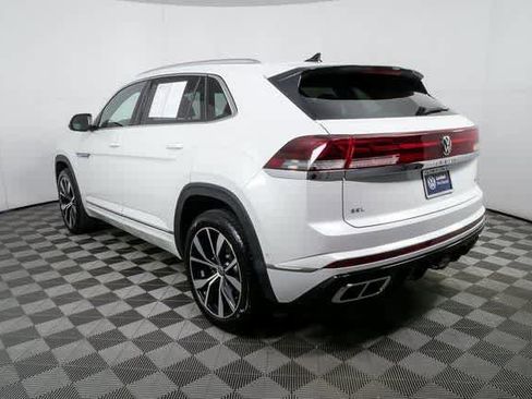 Used 2025 Volkswagen Atlas Cross Sport SEL Premium R-Line image 27