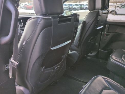 Used 2019 Chrysler Pacifica Limited w/ S Appearance Package image 23