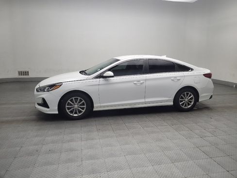 Used 2018 Hyundai Sonata SE image 2