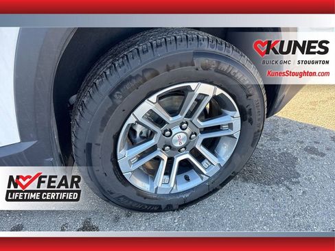 Used 2025 GMC Terrain Elevation image 18