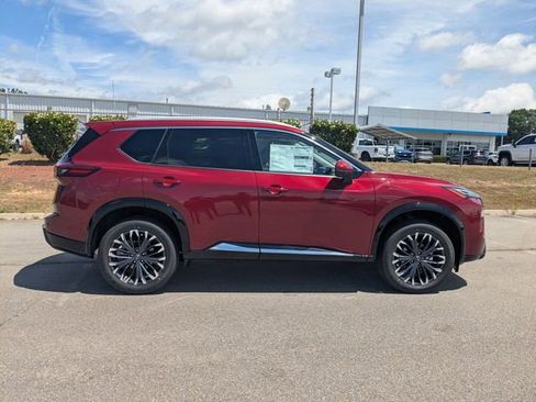 New 2026 Nissan Rogue Platinum w/ Platinum Premium Package AWD/4WD image 2