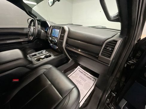 Used 2021 Ford Expedition XLT image 29