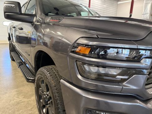 Used 2025 RAM 2500 Big Horn AWD/4WD image 3