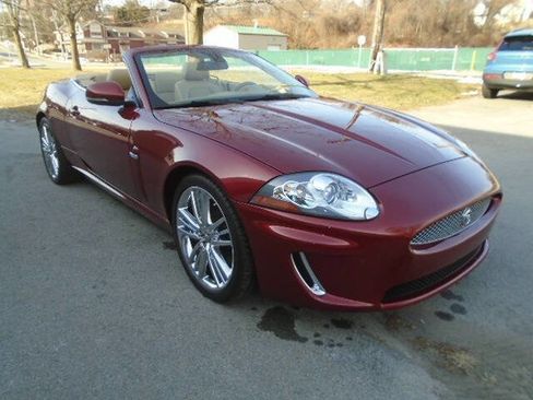 Used 2010 Jaguar XK Convertible image 3