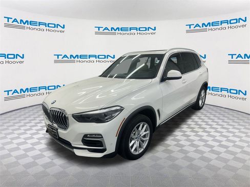 Used 2021 BMW X5 sDrive40i w/ Premium Package image 1