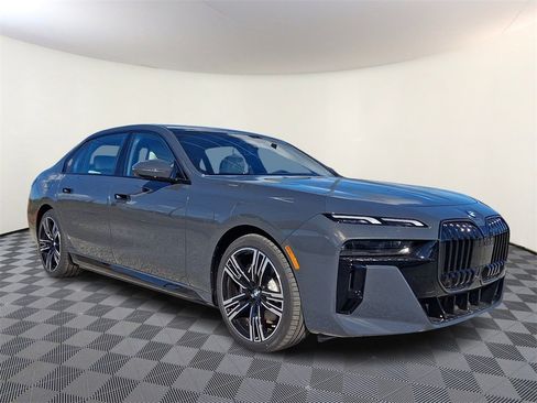 New 2026 BMW i7 xDrive60 image 1