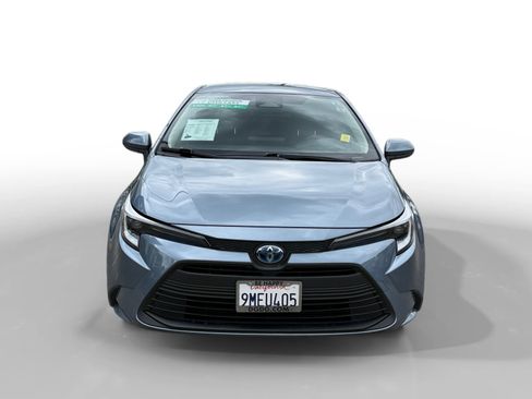 Used 2024 Toyota Corolla LE w/ LE Convenience Package FWD image 8