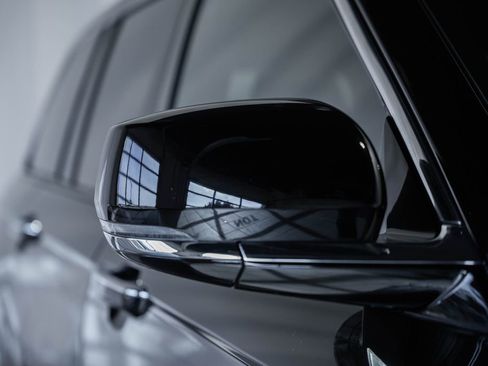 Certified 2023 Jeep Grand Cherokee Overland image 19