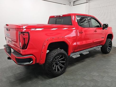 Used 2021 GMC Sierra 1500 AT4 w/ AT4 Premium Package AWD/4WD image 9