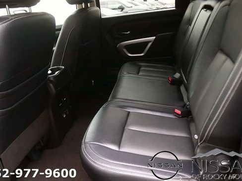 Used 2021 Nissan Titan SL w/ Moonroof Package AWD/4WD image 16