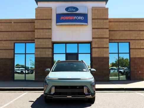 Used 2024 Hyundai Kona Limited AWD/4WD image 3