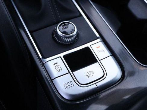 Used 2025 Kia Telluride S FWD image 24