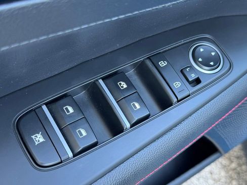 Used 2023 Kia Forte GT image 17