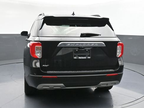 Used 2021 Ford Explorer XLT w/ Equipment Group 202A RWD image 7