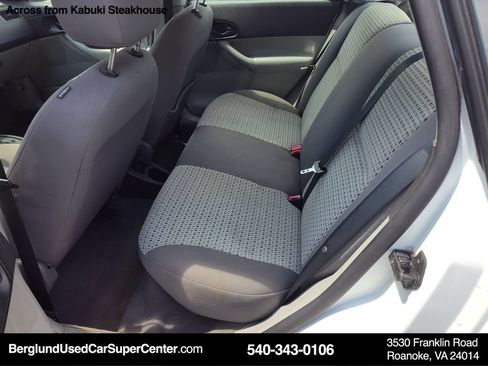 Used 2007 Ford Focus SE FWD image 13