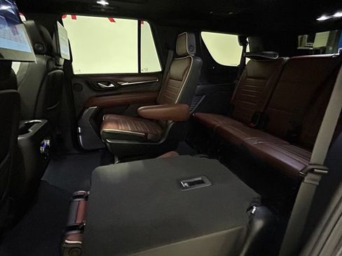 Used 2023 GMC Yukon Denali Ultimate AWD/4WD image 29
