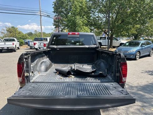 Used 2018 RAM 1500 Sport w/ Convenience Group image 16